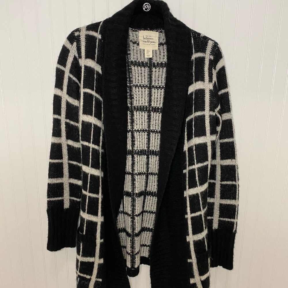 Between Me & You Black & White long Cardigan